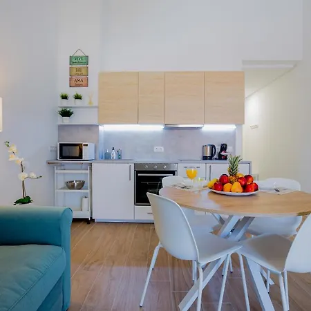 Bright & Stylish In Chipeque, Cristianos *